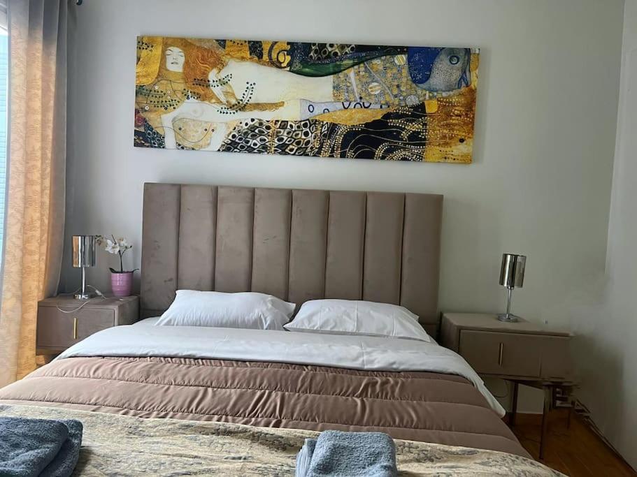 2bdr Boutique Full In Plaka Apartment
