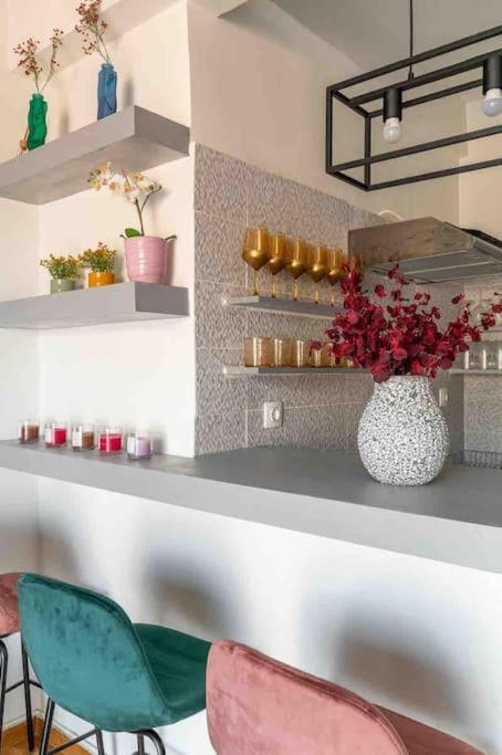 2bdr Boutique Full In Plaka Apartment *