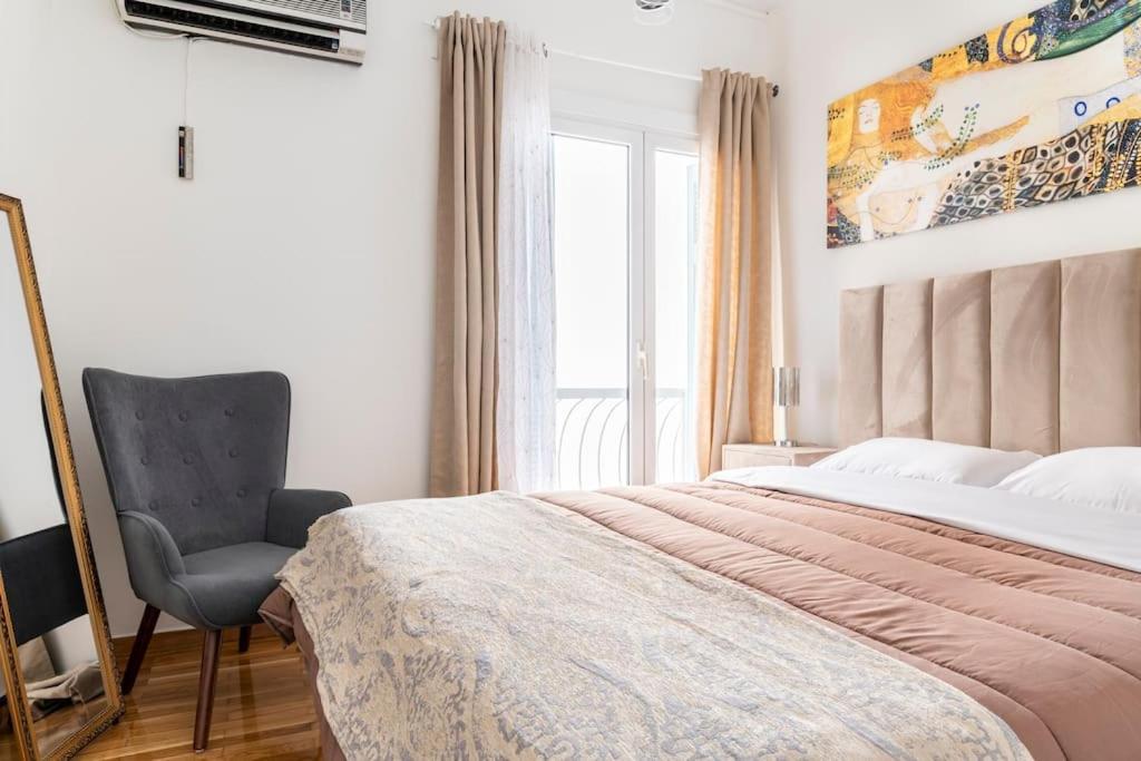 2bdr Boutique Full In Plaka Apartment Athen